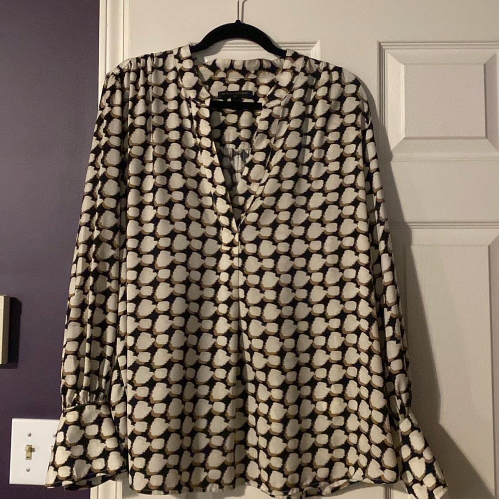 Banana Republic Factory LS crepe volume-sleeve blouse